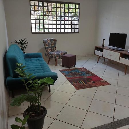 הוילה Casa Completa Com Piscina Em Bairro Nobre De Uberlândia מראה חיצוני תמונה